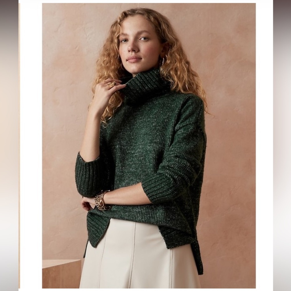 Banana Republic Factory Cozy Oversized Forest Green Turtleneck Sweater Size S